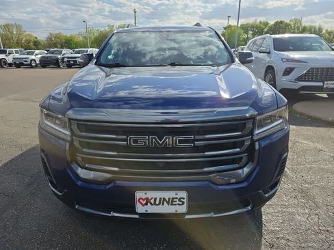 Used 2023 GMC Acadia AT4 w/ Technology Package AWD/4WD image 9