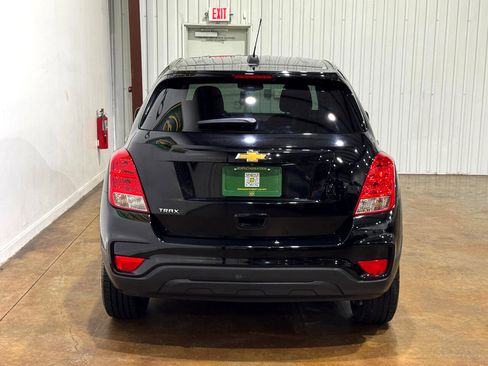 Used 2020 Chevrolet Trax LS w/ Tint and Cruise Package image 6