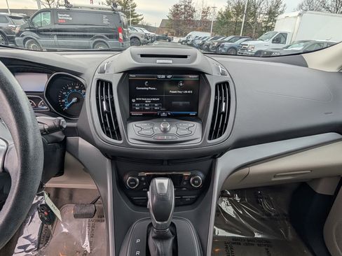 Used 2015 Ford Escape SE w/ Equipment Group 201A image 18