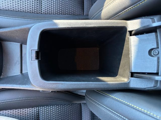 Used 2025 Chevrolet Trax LT FWD image 25
