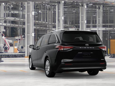 New 2026 Toyota Sienna Limited AWD/4WD image 7