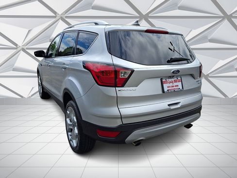Used 2019 Ford Escape Titanium AWD/4WD image 8
