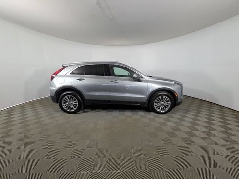 Used 2025 Cadillac XT4 Premium Luxury FWD image 31