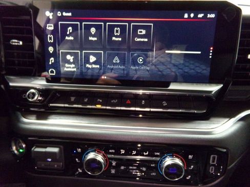 New 2026 GMC Sierra 2500 SLT w/ SLT Premium Package image 18