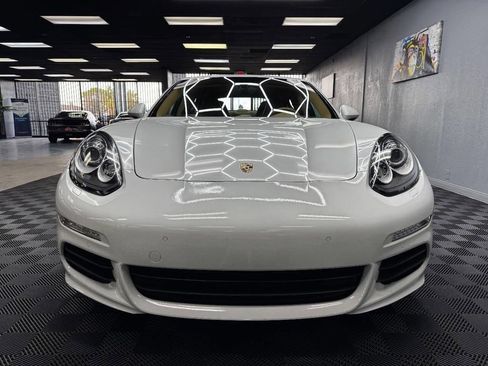 Used 2015 Porsche Panamera 4 AWD/4WD image 4