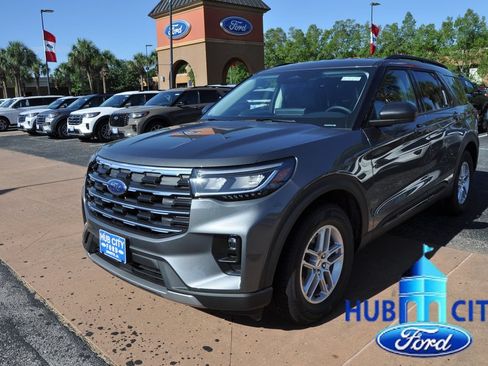 New 2026 Ford Explorer Active w/ Active Comfort Package RWD image 1