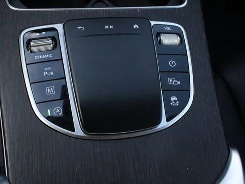 Used 2021 Mercedes-Benz GLC 300 4MATIC image 39