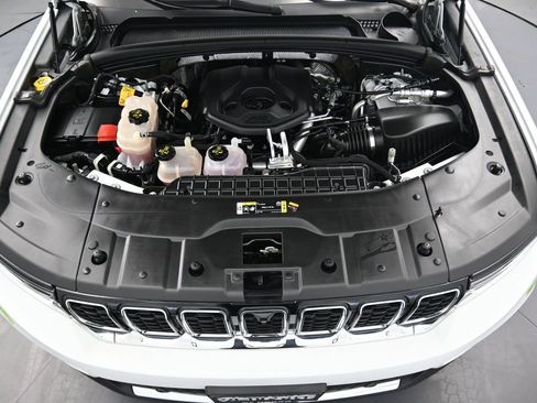 Used 2022 Jeep Grand Cherokee Limited 4xe w/ Luxury Tech Group II image 13