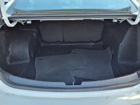Used 2024 Chevrolet Malibu LT FWD image 24