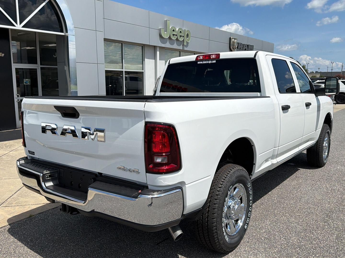 New 2026 RAM 2500 Tradesman w/ Chrome Appearance Group AWD/4WD image 10