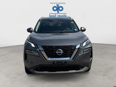 Used 2023 Nissan Rogue SV w/ SV Premium B Package AWD/4WD image 9