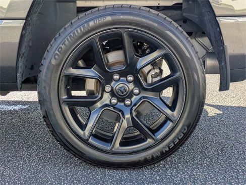 Used 2023 RAM 1500 Laramie image 12