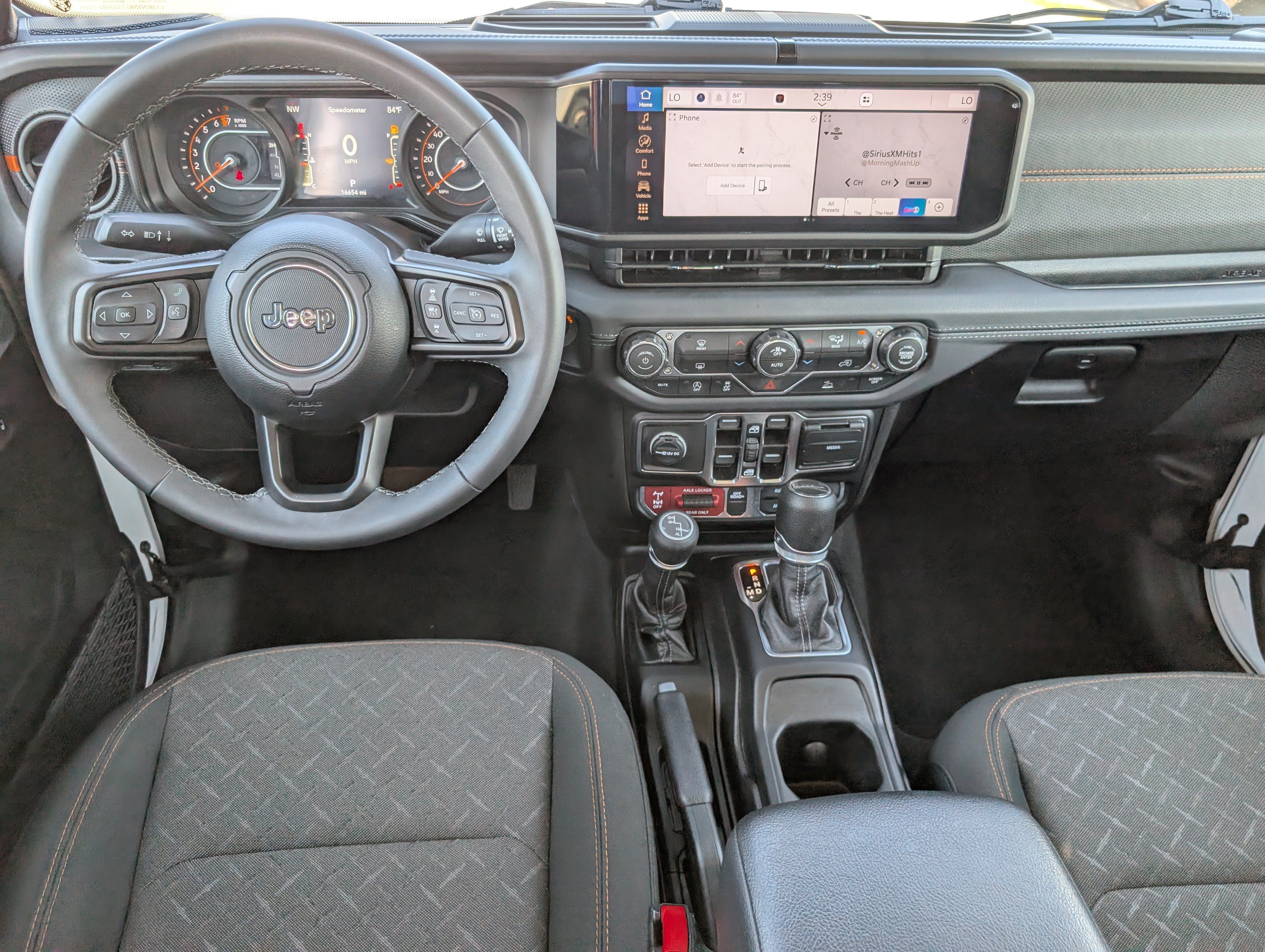 Used 2026 Jeep Gladiator Mojave AWD/4WD image 11