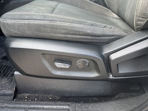 Used 2022 Ford Ranger XLT w/ Equipment Group 302A High image 10