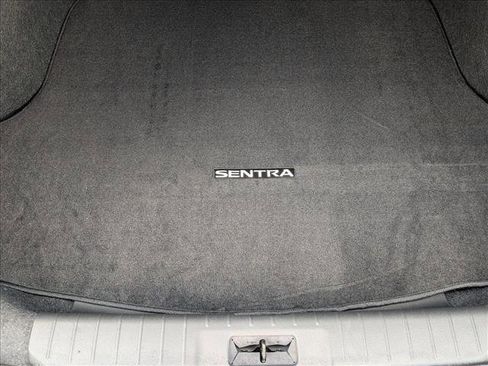 Certified 2025 Nissan Sentra SR FWD image 6