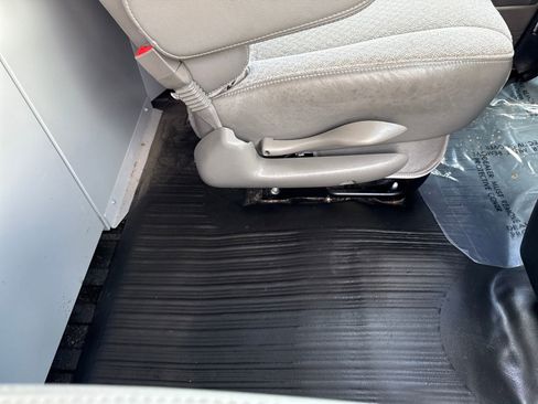 Used 2022 Chevrolet Express 2500 Extended w/ Driver Convenience Package image 25