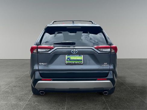 Used 2022 Toyota RAV4 SE w/ Convenience Package AWD/4WD image 8