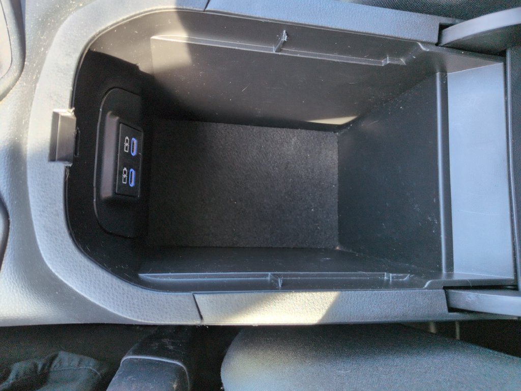 Used 2022 Toyota RAV4 LE FWD image 26