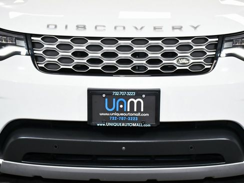 Used 2025 Land Rover Discovery S image 83