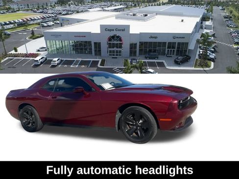 Used 2020 Dodge Challenger SXT image 9