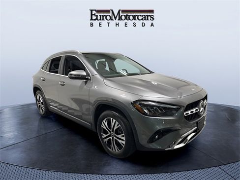 Used 2025 Mercedes-Benz GLA 250 4MATIC image 7