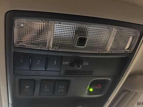 Used 2024 Toyota 4Runner TRD Off-Road Premium image 22