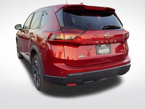 Used 2025 Nissan Rogue SV AWD/4WD image 6