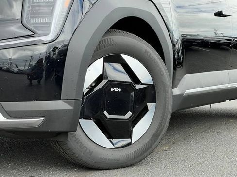 Used 2026 Kia EV9 Light RWD image 2