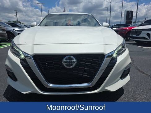 Used 2019 Nissan Altima 2.5 SV AWD/4WD image 3
