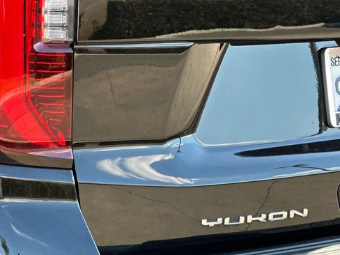 Certified 2025 GMC Yukon XL AT4 Ultimate AWD/4WD image 29