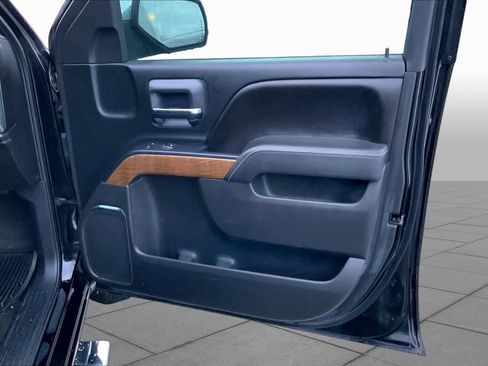 Used 2017 Chevrolet Silverado 1500 LTZ AWD/4WD image 22