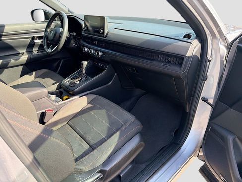 Used 2023 Honda CR-V Sport image 13
