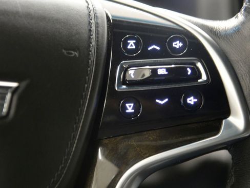 Used 2018 Cadillac Escalade Platinum image 23