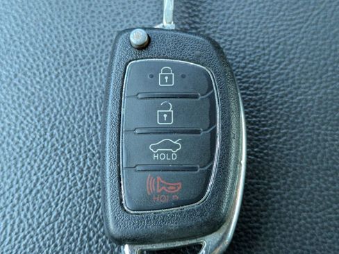 Used 2018 Hyundai Sonata SE FWD image 26
