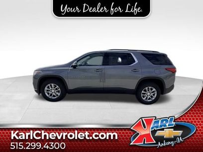 Used 2021 Chevrolet Traverse LT