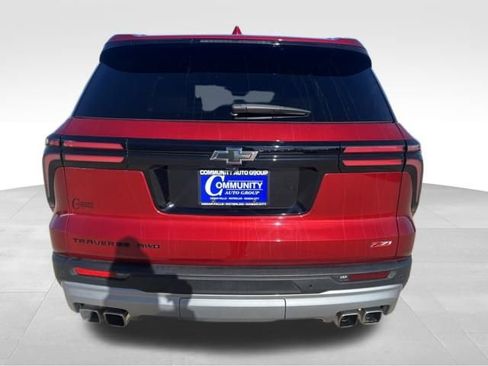 Used 2025 Chevrolet Traverse Z71 w/ Driver Confidence Package image 8