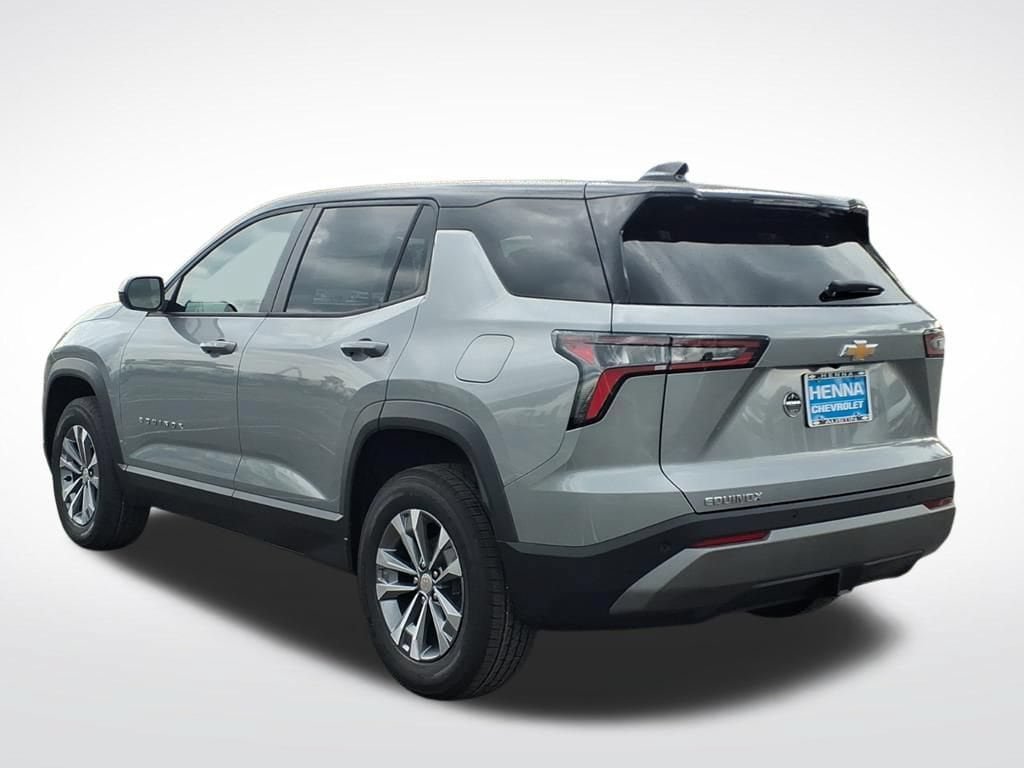 New 2027 Chevrolet Equinox LT w/ Convenience Package II FWD image 5