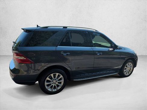 Used 2015 Mercedes-Benz ML 250 BlueTEC 4MATIC image 5