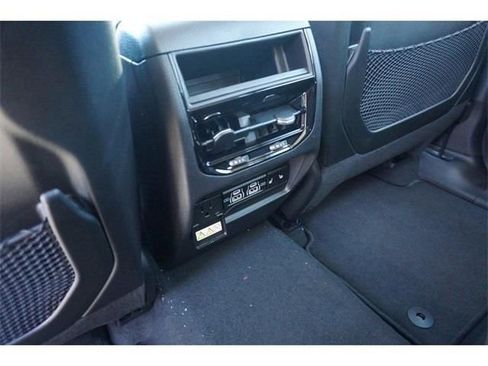 New 2023 Jeep Grand Cherokee Limited AWD/4WD image 13