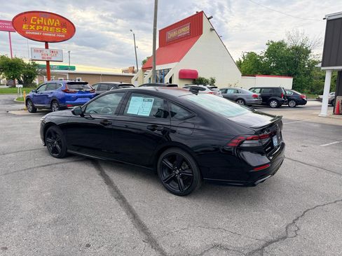 Used 2024 Honda Accord Sport image 11
