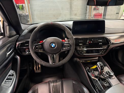 Used 2022 BMW M5 CS image 22