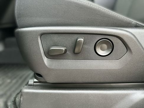 New 2026 GMC Sierra 1500 Elevation image 16