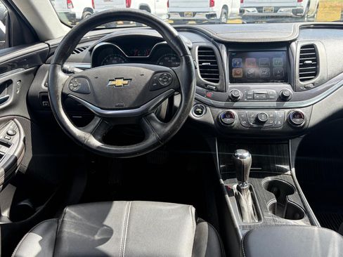 Used 2018 Chevrolet Impala LT FWD image 33