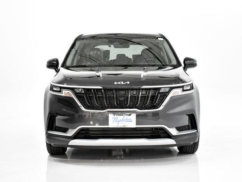 Certified 2024 Kia Carnival LX image 5