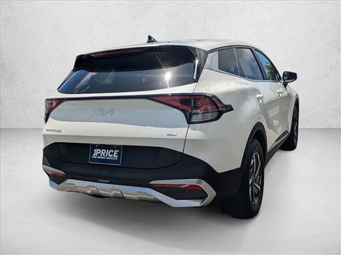 Used 2023 Kia Sportage LX FWD image 5
