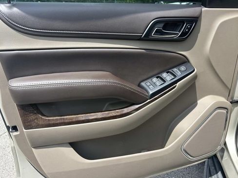 Used 2017 Chevrolet Tahoe LS RWD image 18