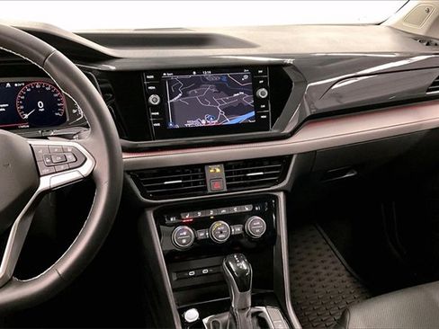 Used 2022 Volkswagen Taos SEL image 6