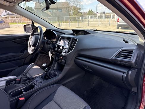 Used 2018 Subaru Crosstrek 2.0i Premium AWD/4WD image 19