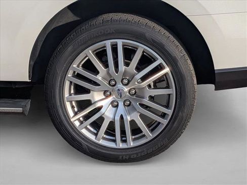 Used 2023 Ford Expedition Limited image 22