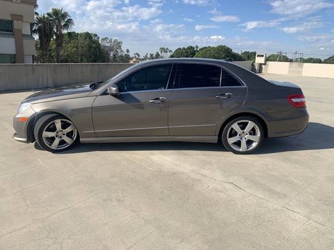 Used 2011 Mercedes-Benz E 350 Sedan image 12